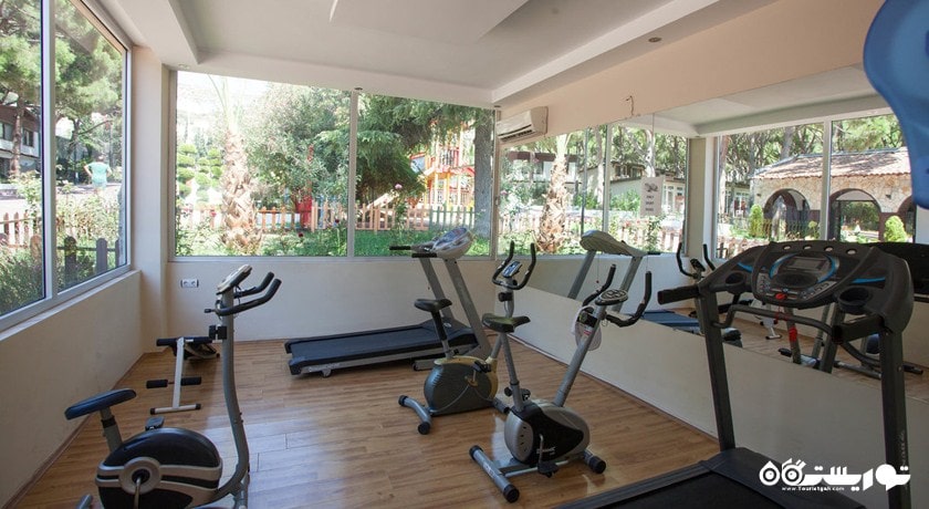 سالن بدنسازی هتل عمر هالیدی ریزورت